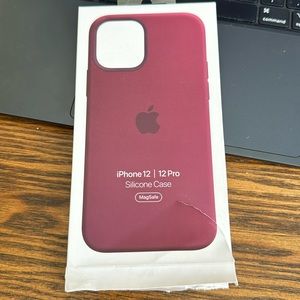 iPhone 12 Pro Silicone Case Mag Safe